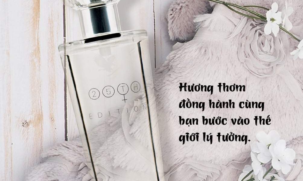 Nước hoa 25th Edition Perfume Spray for women – một sự kết hợp cân bằng hoàn hảo